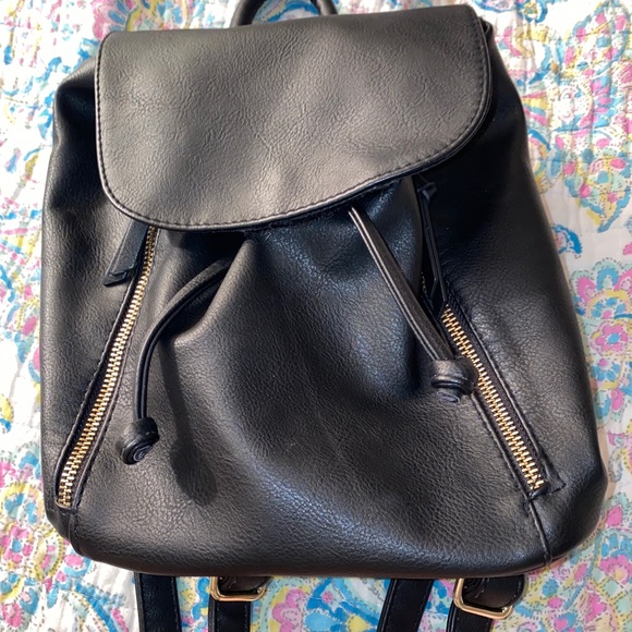 Mossimo Supply Co Vegan Leather Flap 